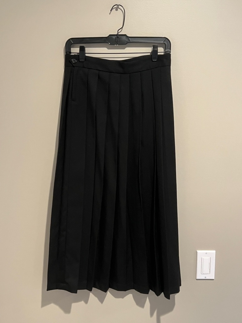 Black Pleated Midi Skirt - Classic Women's Skirt